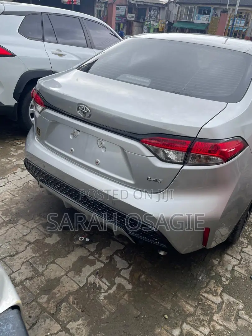 Toyota Corolla 2023 Silver