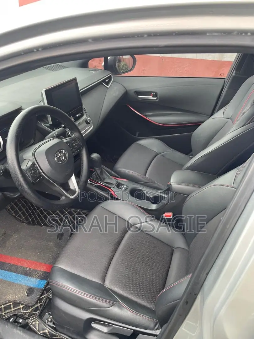 Toyota Corolla 2023 Silver