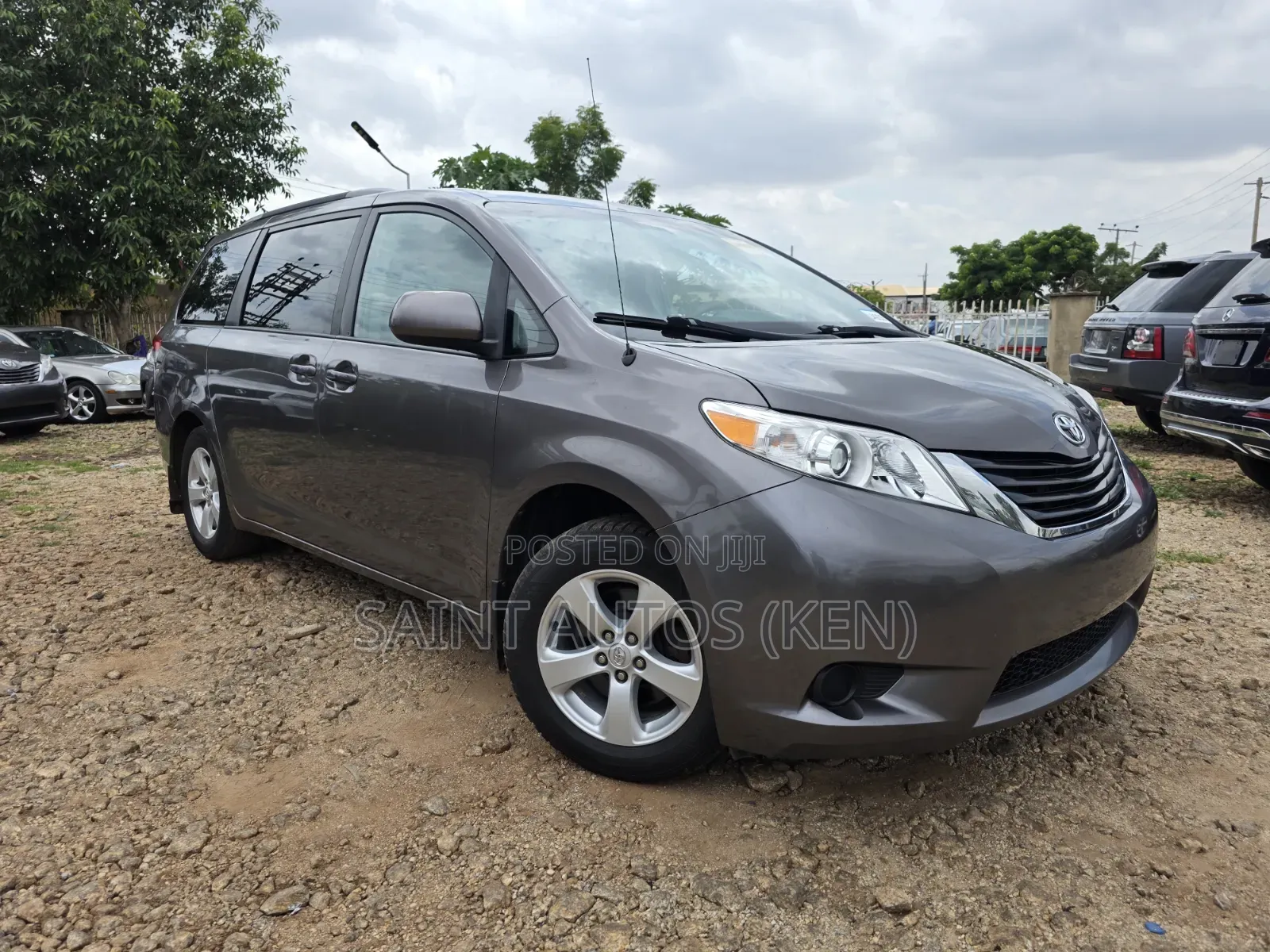Toyota Sienna 2015 Gray