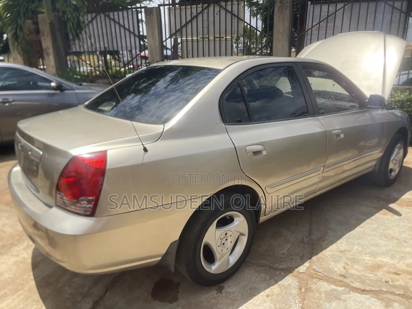 Hyundai Elantra 2006 Gold