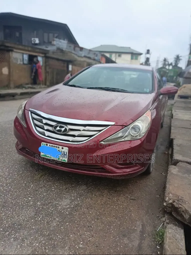 Hyundai Sonata 2013 Red