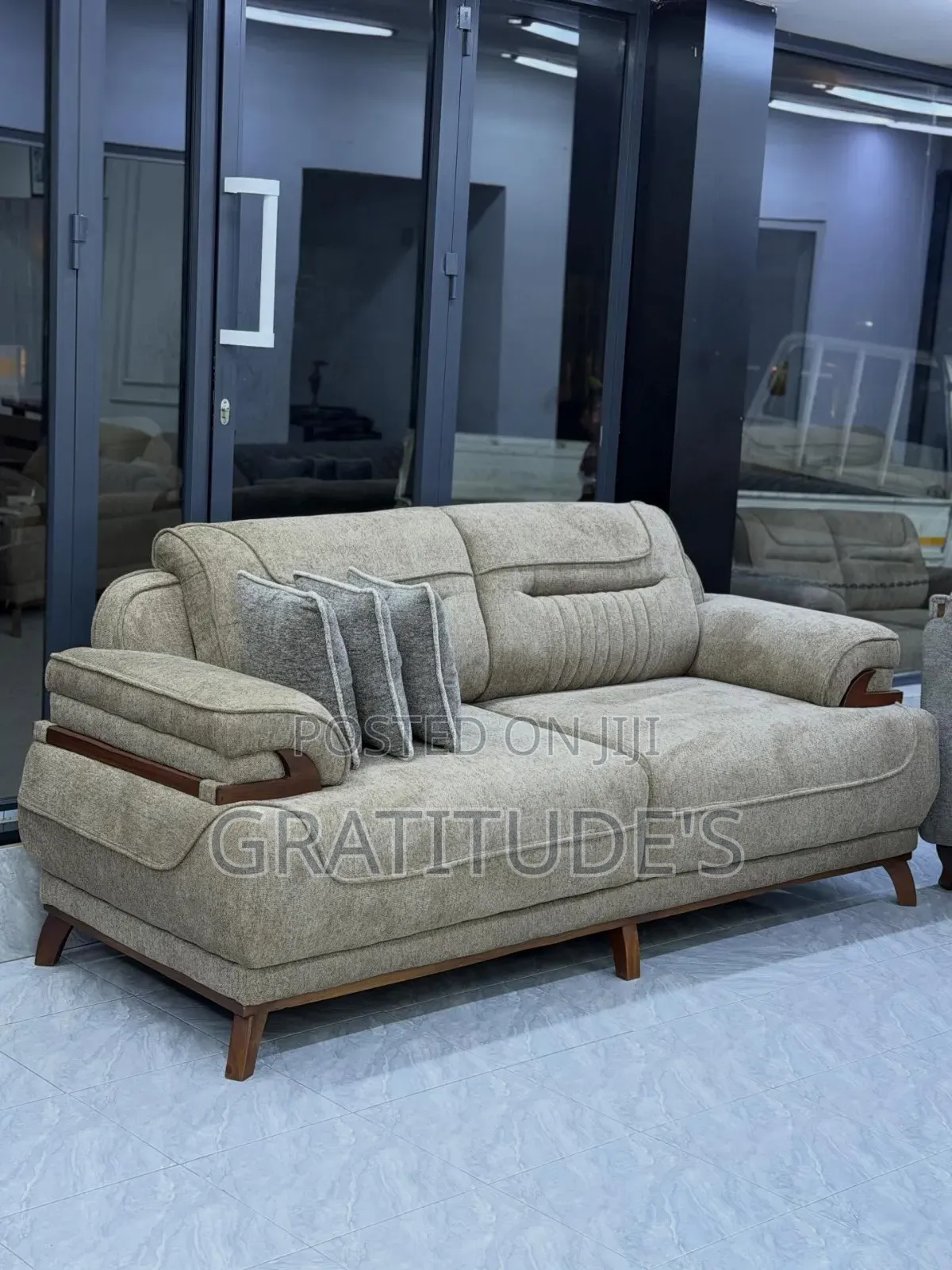 Luxury Sofa Sets 7 Seaters