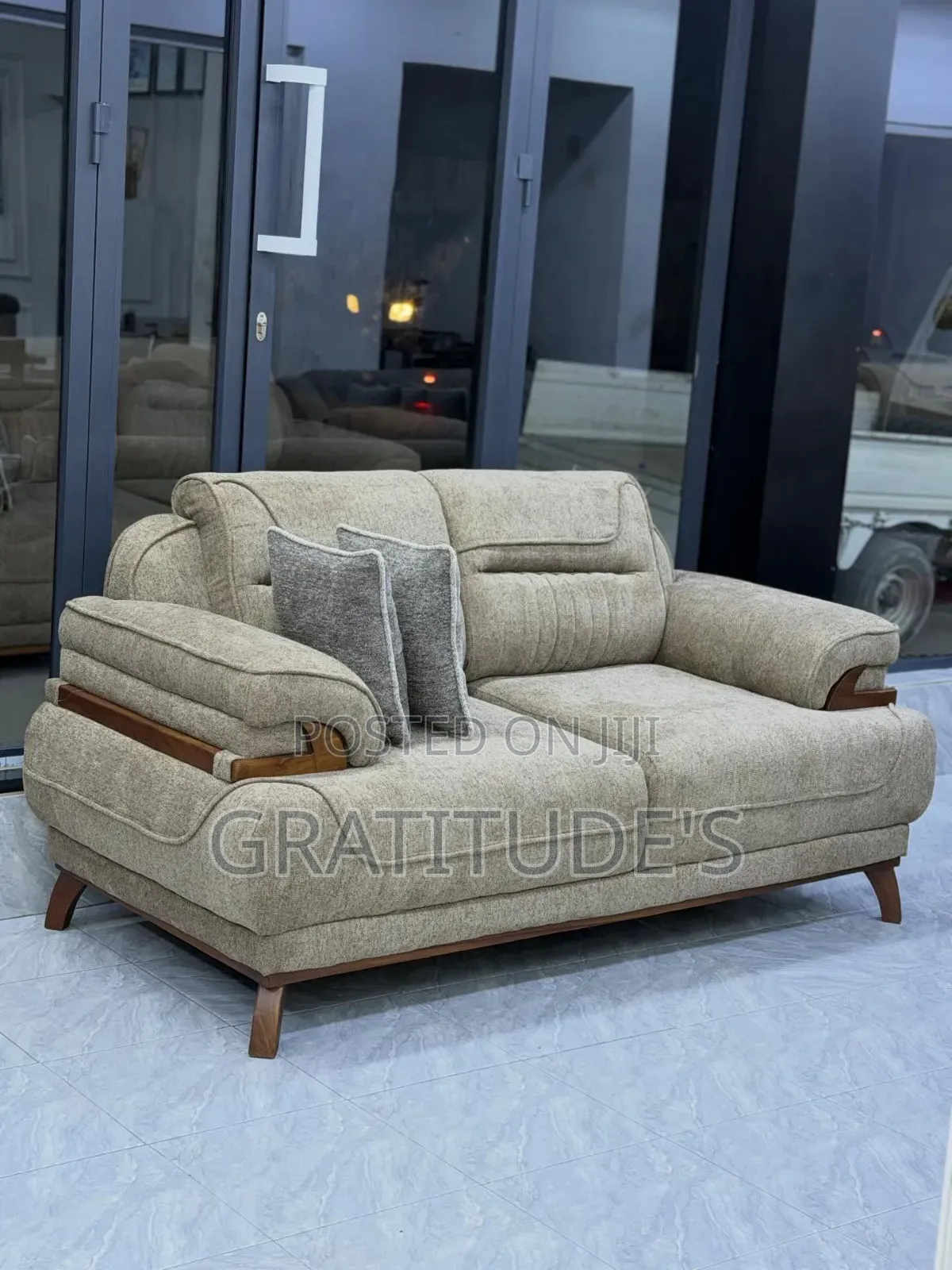 Luxury Sofa Sets 7 Seaters