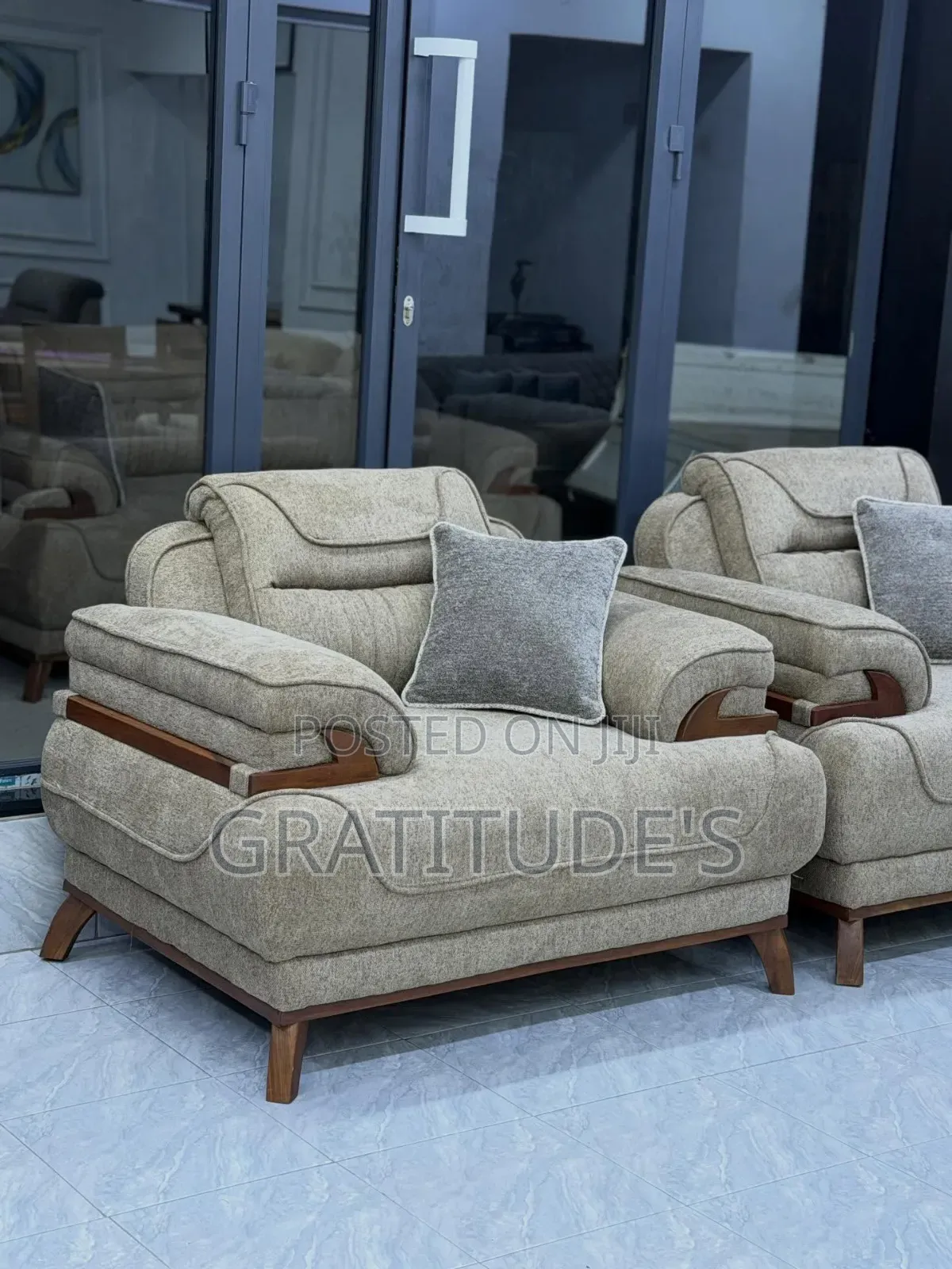 Luxury Sofa Sets 7 Seaters
