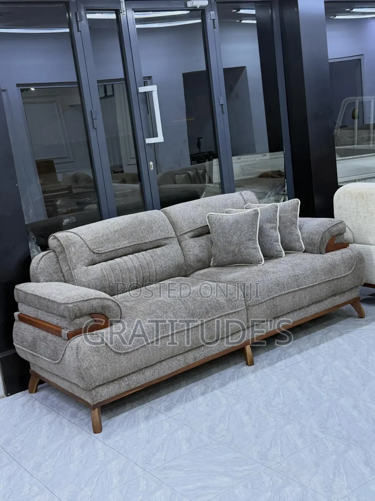 Luxury Sofa Sets 7 Seaters