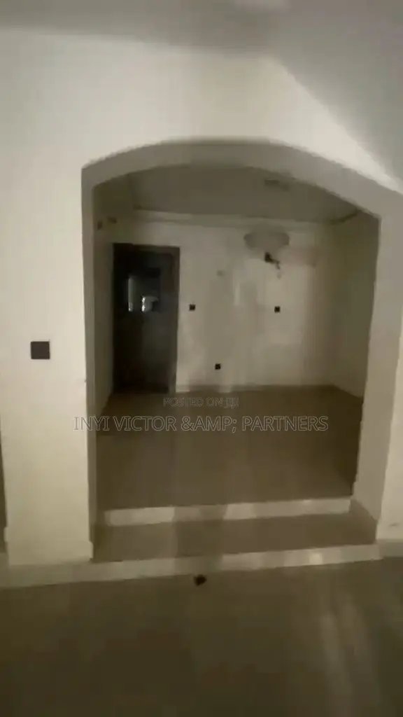 4bdrm Duplex in Wuse 2 for rent