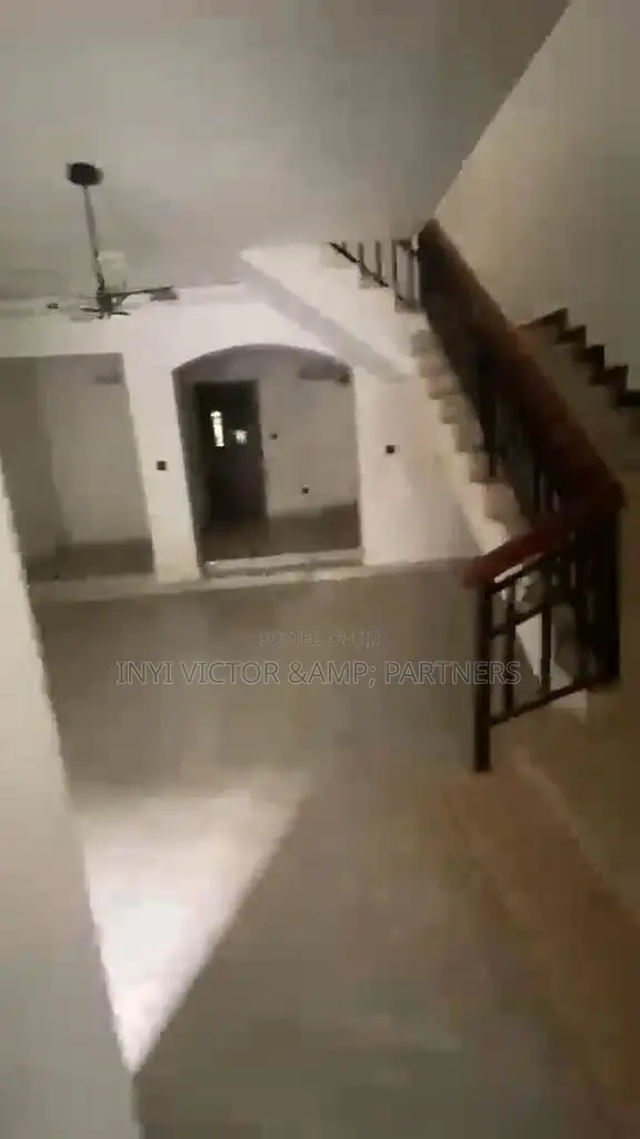 4bdrm Duplex in Wuse 2 for rent