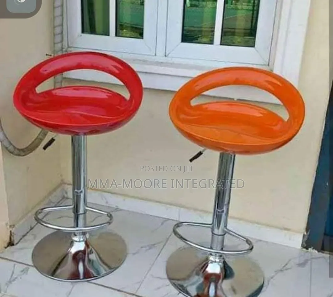 Adjustable Height Bar Stool
