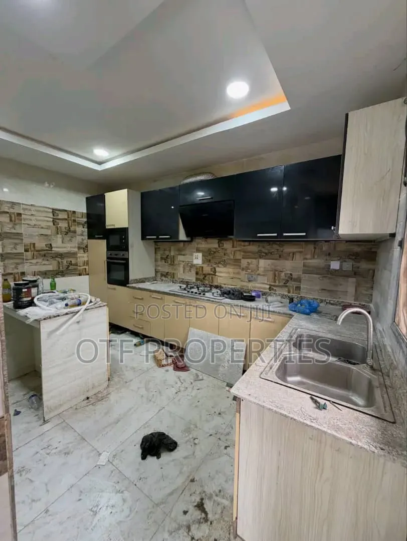 5bdrm Duplex in Katampe,Main for rent