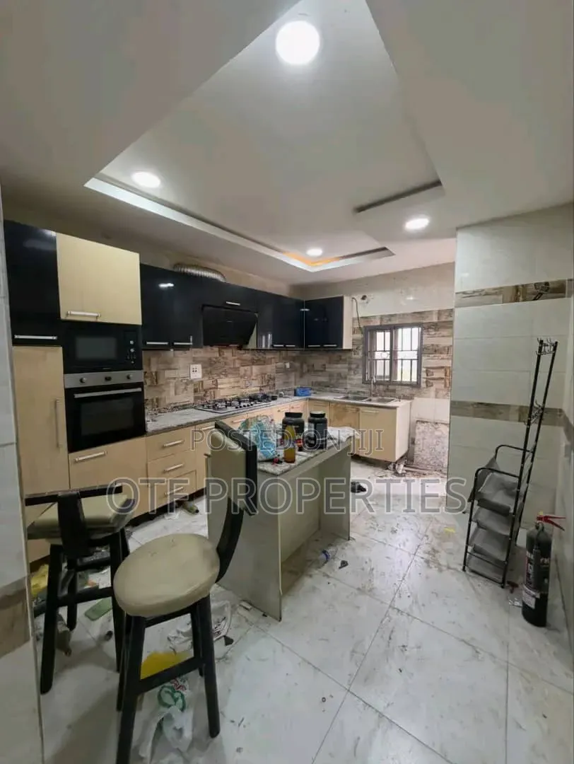 5bdrm Duplex in Katampe,Main for rent