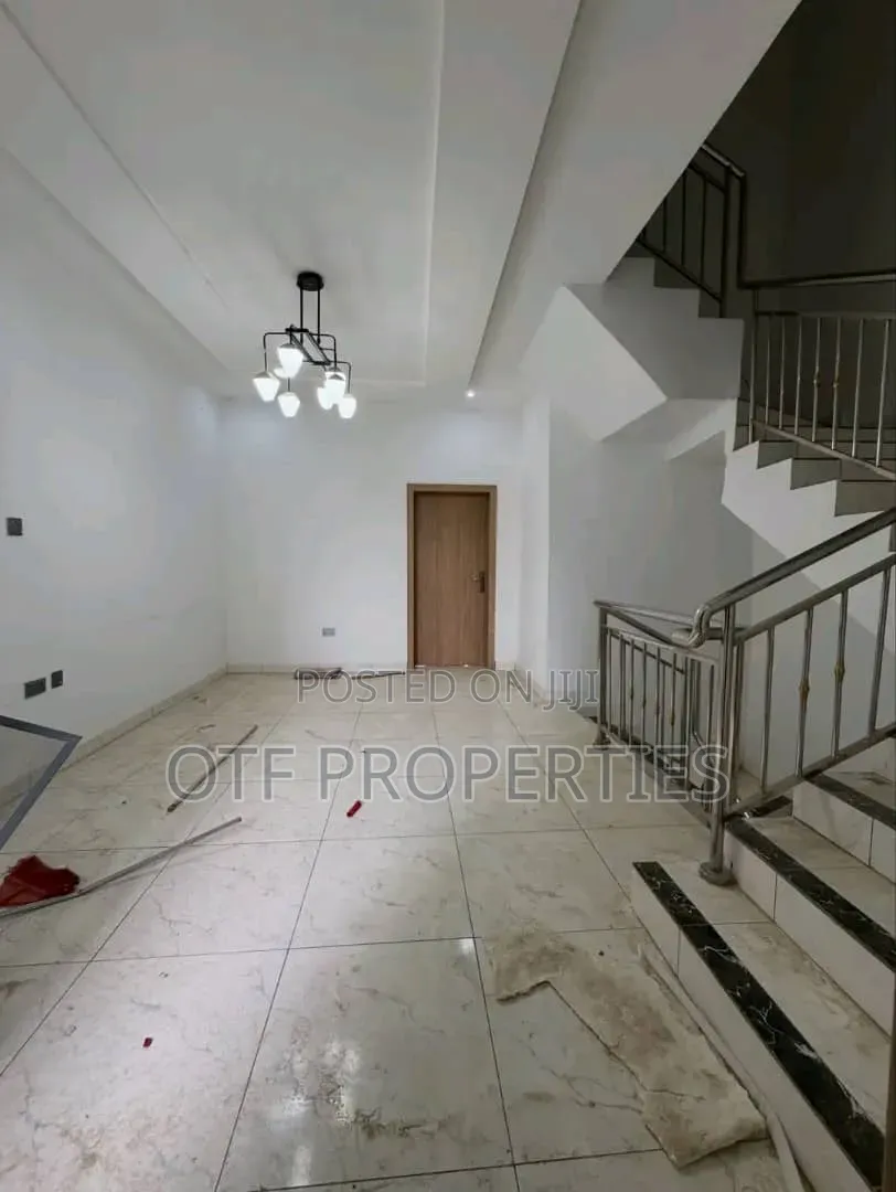 5bdrm Duplex in Katampe,Main for rent