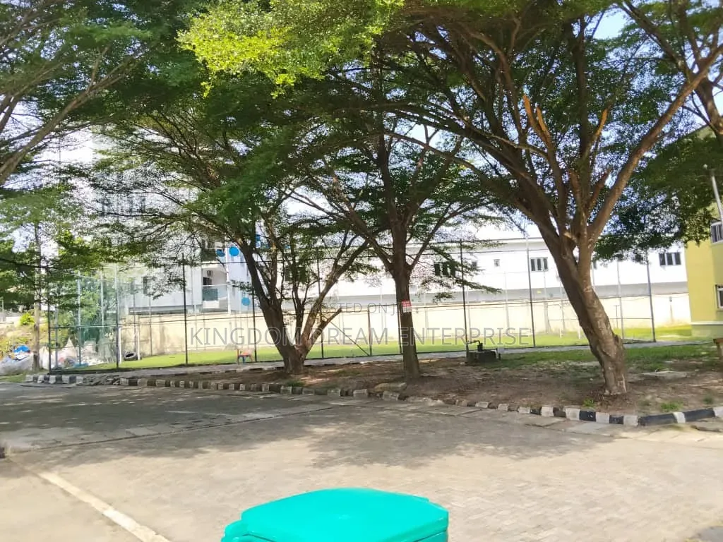 2bdrm Block of Flats in Apapa Gra for sale
