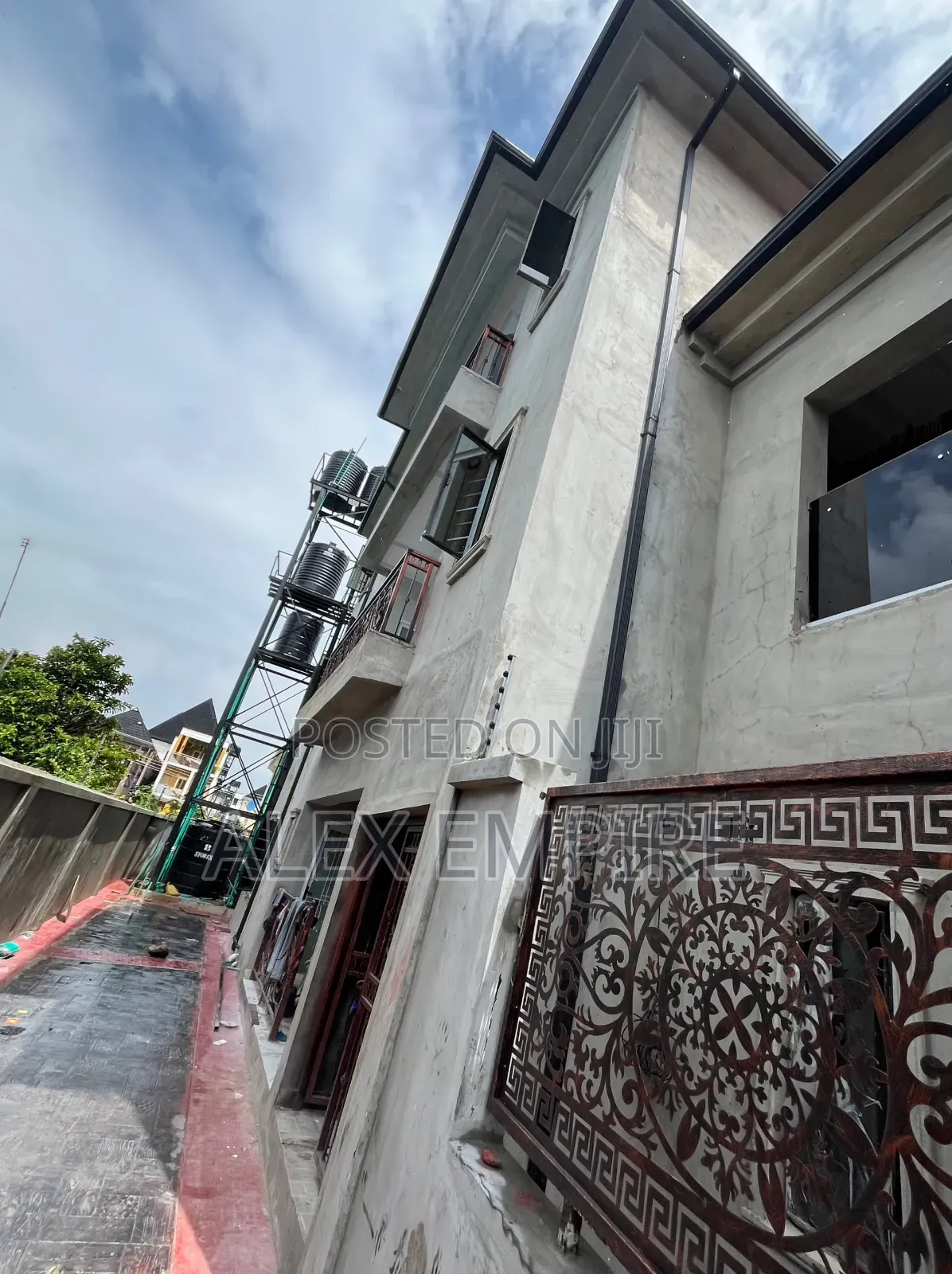 3bdrm Apartment in Ago Palace for rent