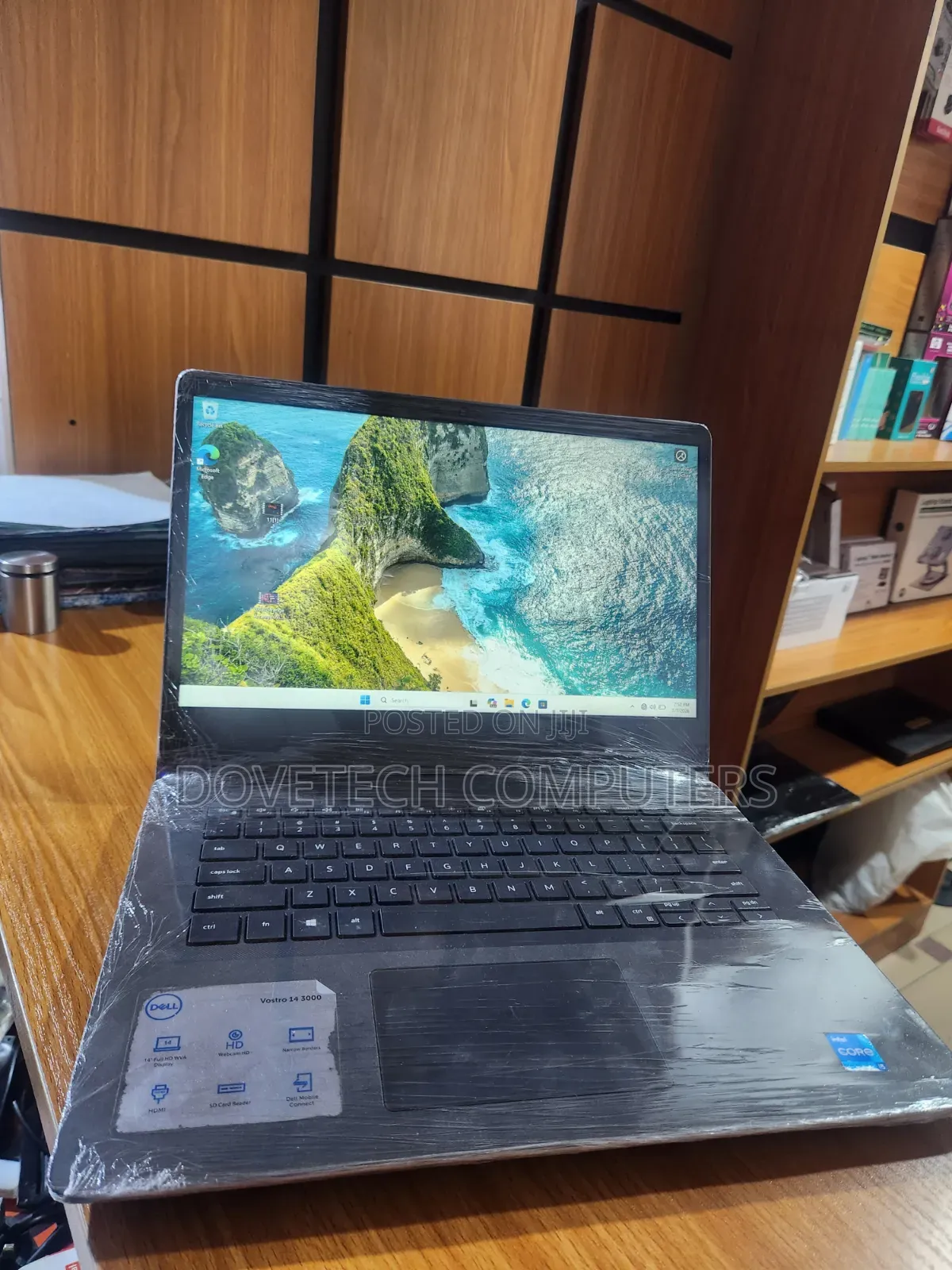 Laptop Dell Vostro 14 3000 8GB Intel Core i5 SSD 256GB