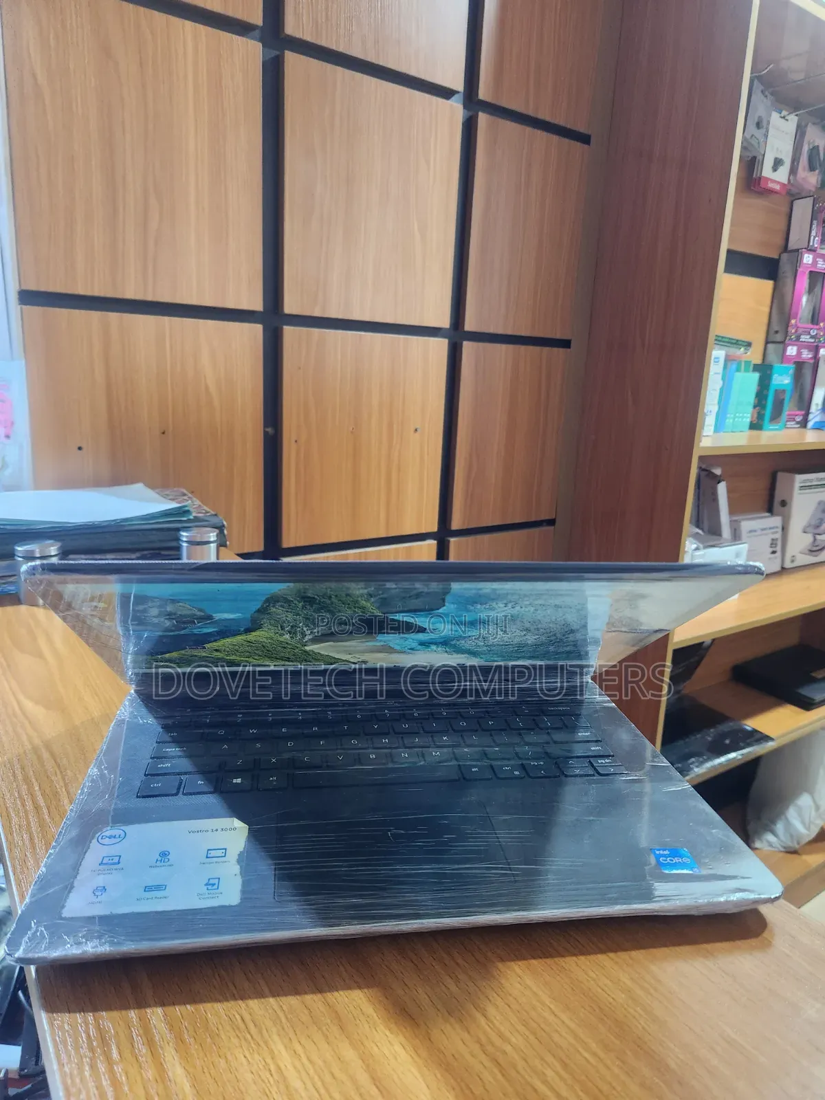 Laptop Dell Vostro 14 3000 8GB Intel Core i5 SSD 256GB