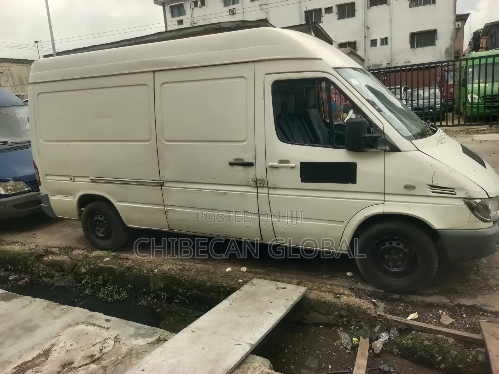 Mercedes-Benz Sprinter 2005 White