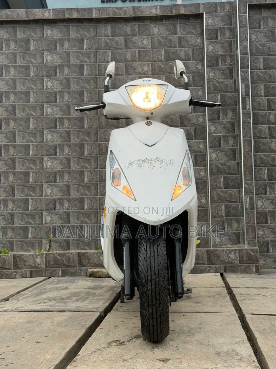 SYM Symnh 2022 White