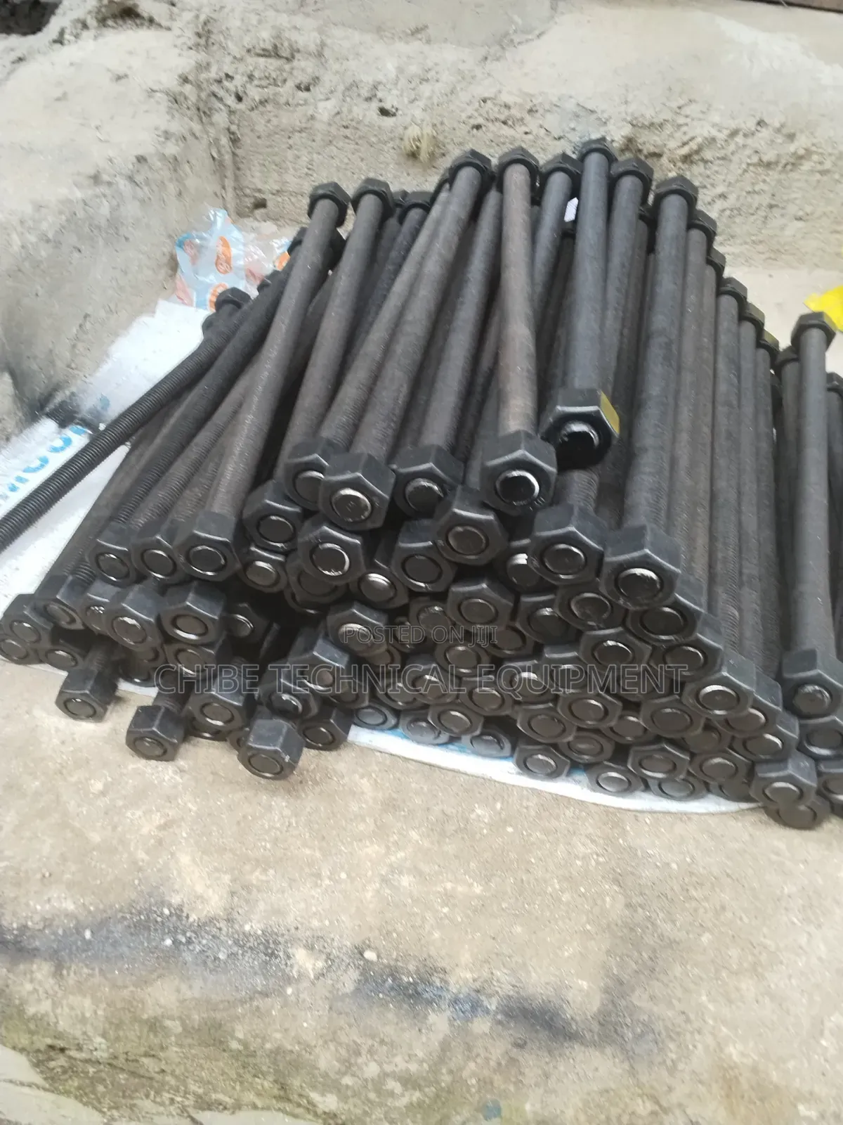 1"X 300mm Stud Bolt and Nut