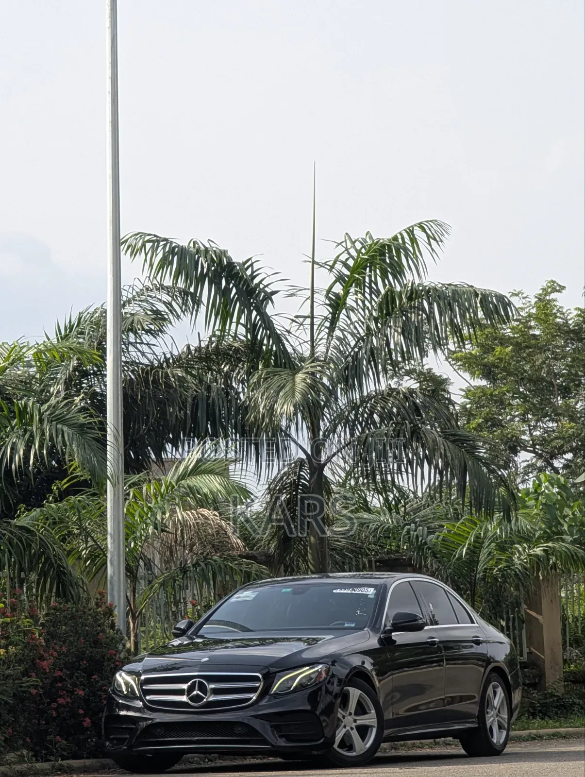 Mercedes-Benz E300 2017 Black
