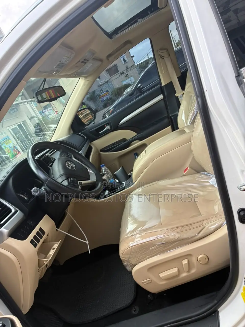 Toyota Highlander XLE 4dr SUV AWD (3.5L 6cyl 6A) 2014 White