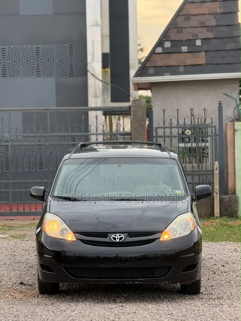 Toyota Sienna 2008 Black