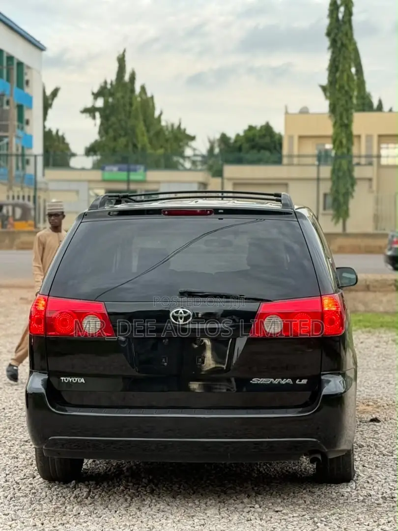 Toyota Sienna 2008 Black