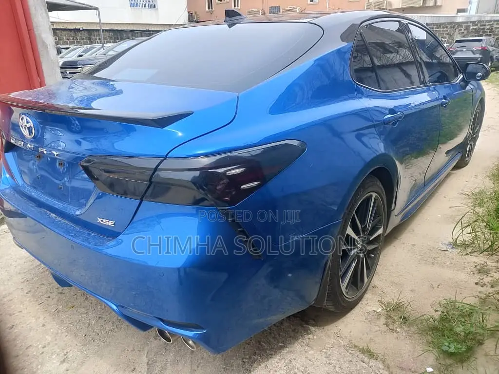 Toyota Camry XSE FWD (2.5L 4cyl 8AM) 2018 Blue