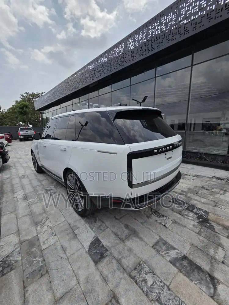 Land Rover Range Rover Vogue 2023 White