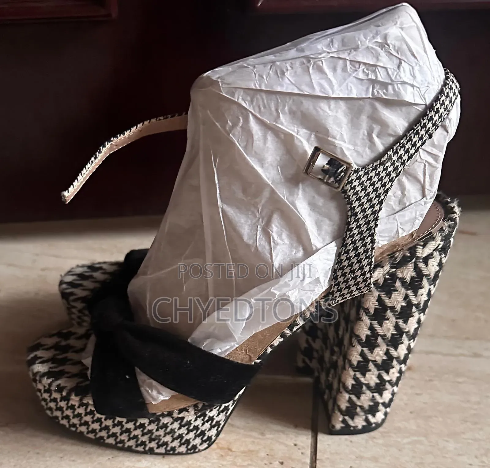 NWT Betsey Johnson Houndstooth Platform Heels