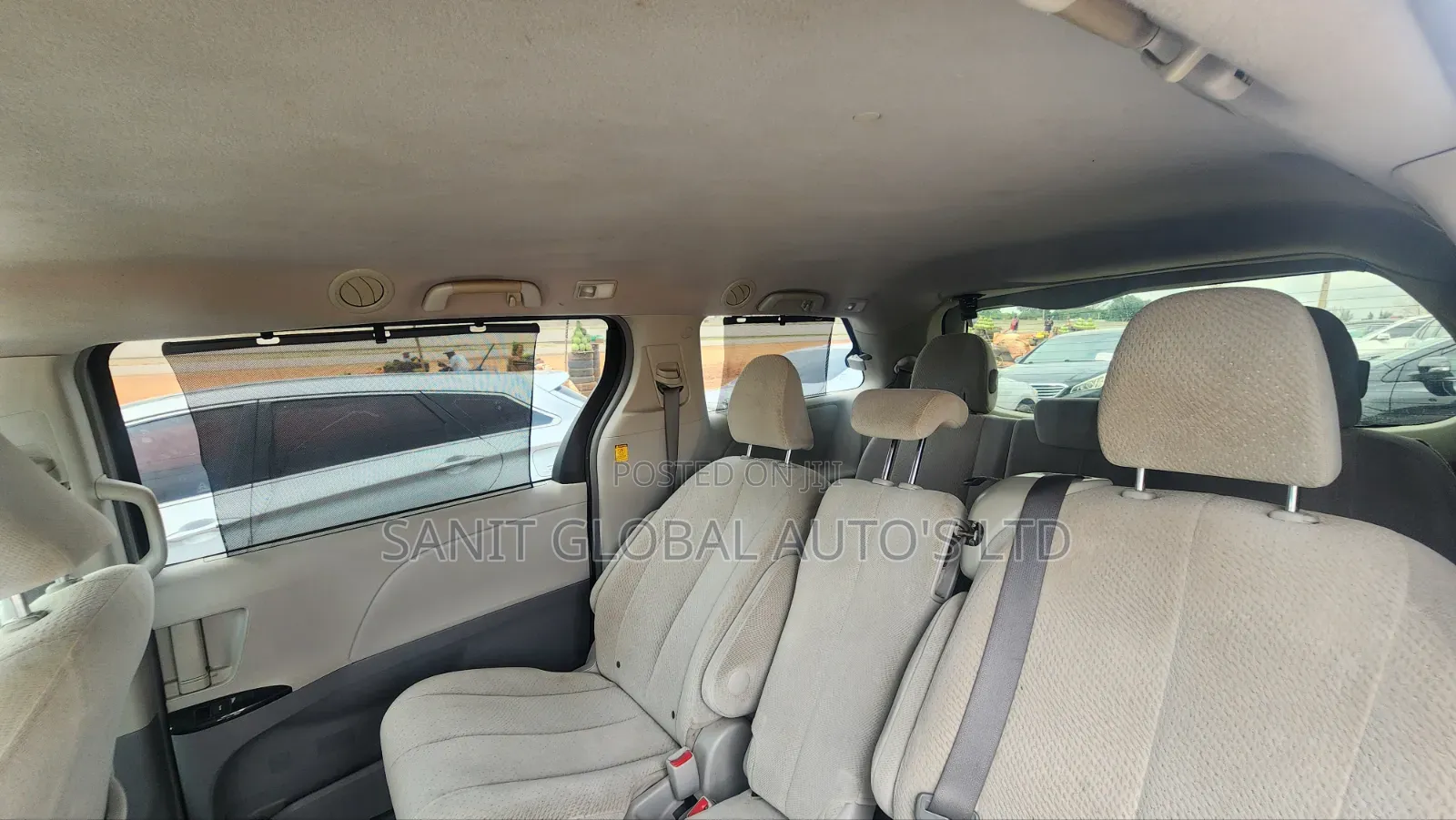 Toyota Sienna 2012 Silver