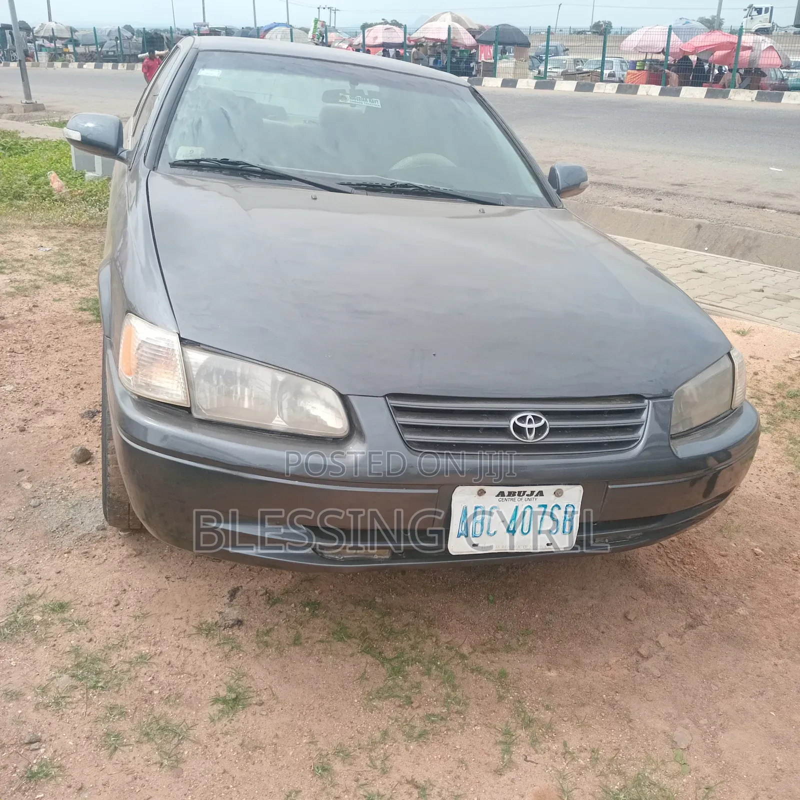 Toyota Camry 2000 Gray