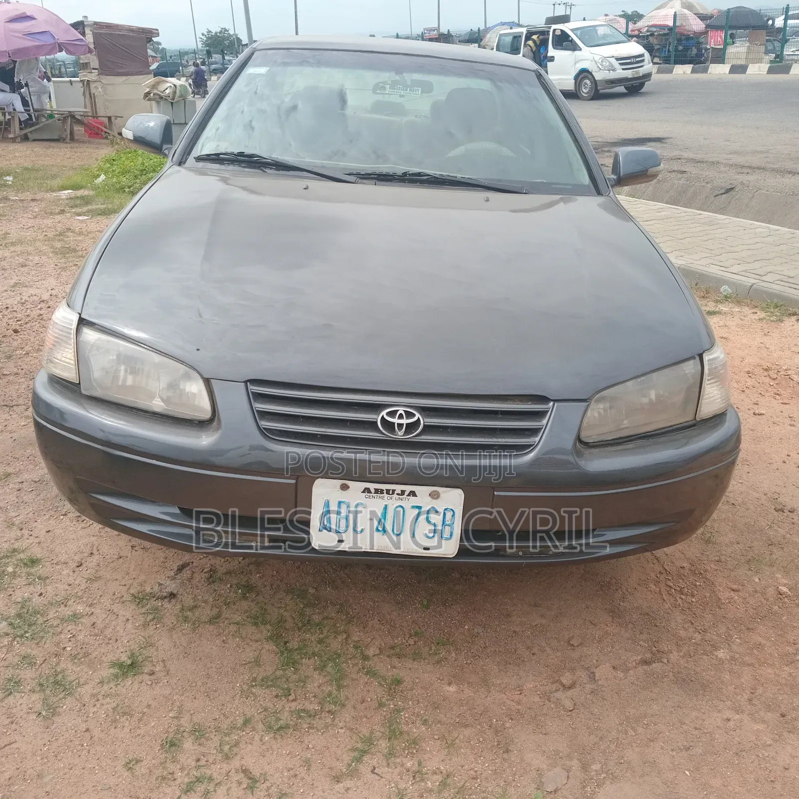 Toyota Camry 2000 Gray
