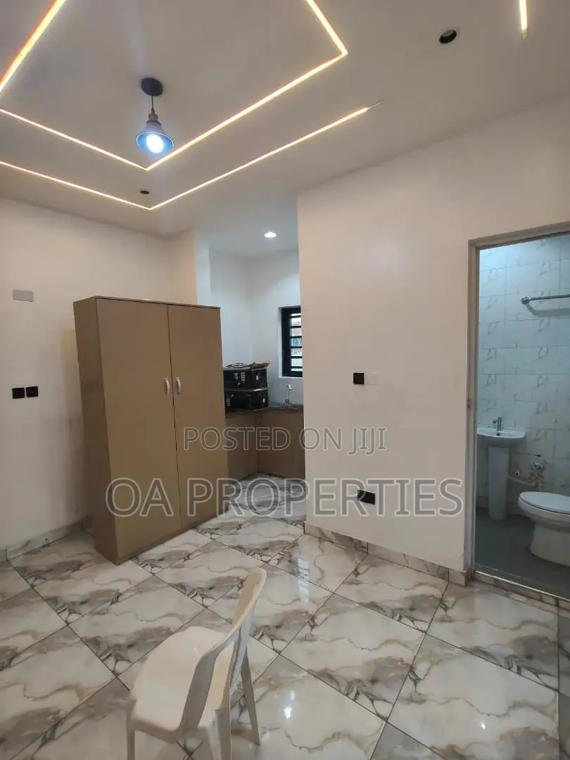 1bdrm Apartment in Off Ui Third Gate, for rent