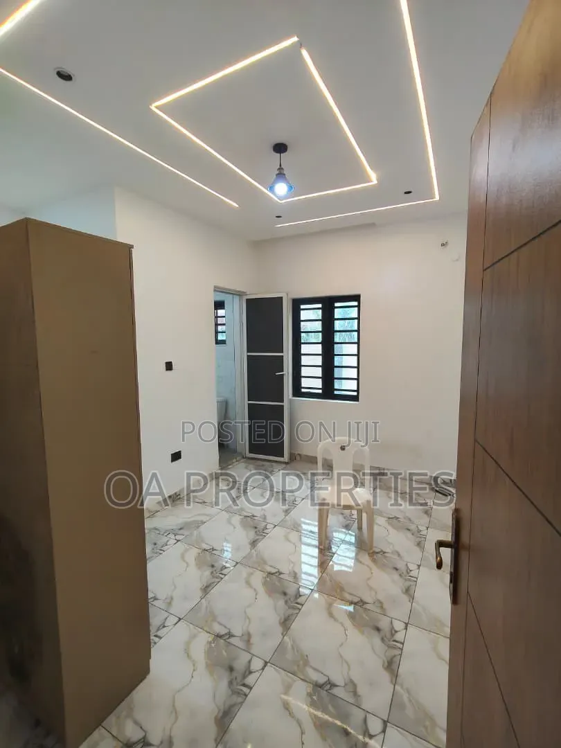 1bdrm Apartment in Off Ui Third Gate, for rent