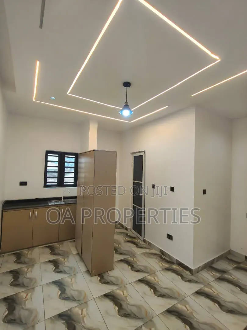 1bdrm Apartment in Off Ui Third Gate, for rent