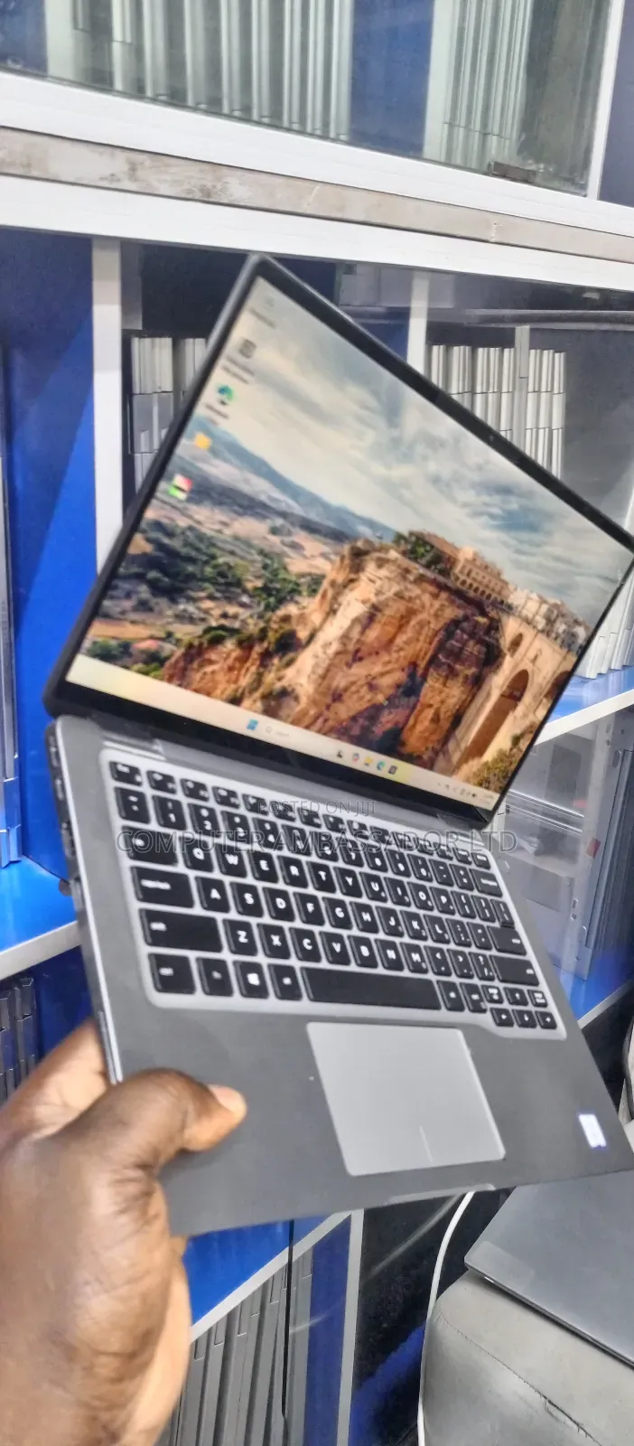 Laptop Dell Latitude 7400 2-in-1 16GB Intel Core i7 SSD 512GB