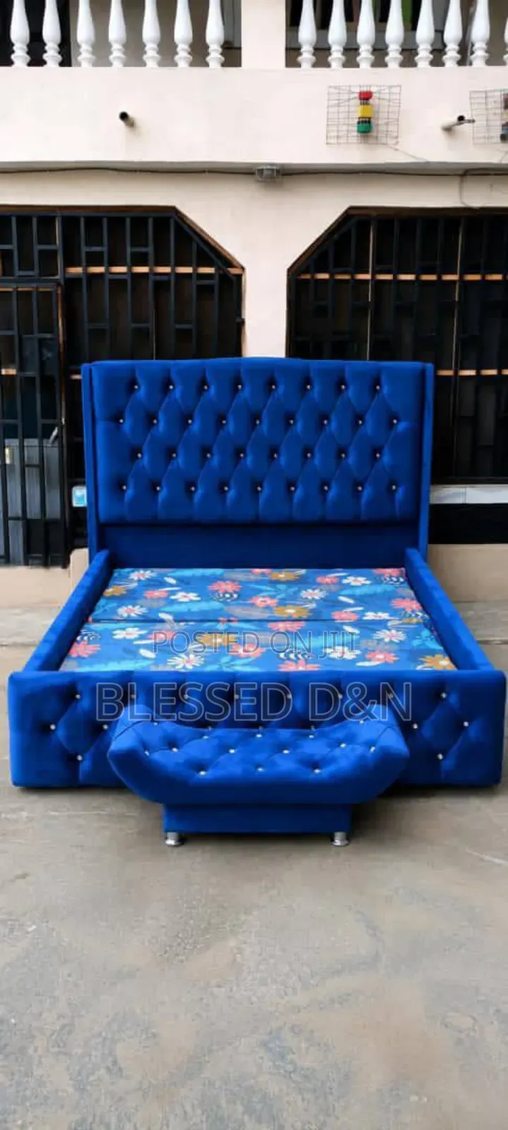 Super Clean 6x6 Bed Frame