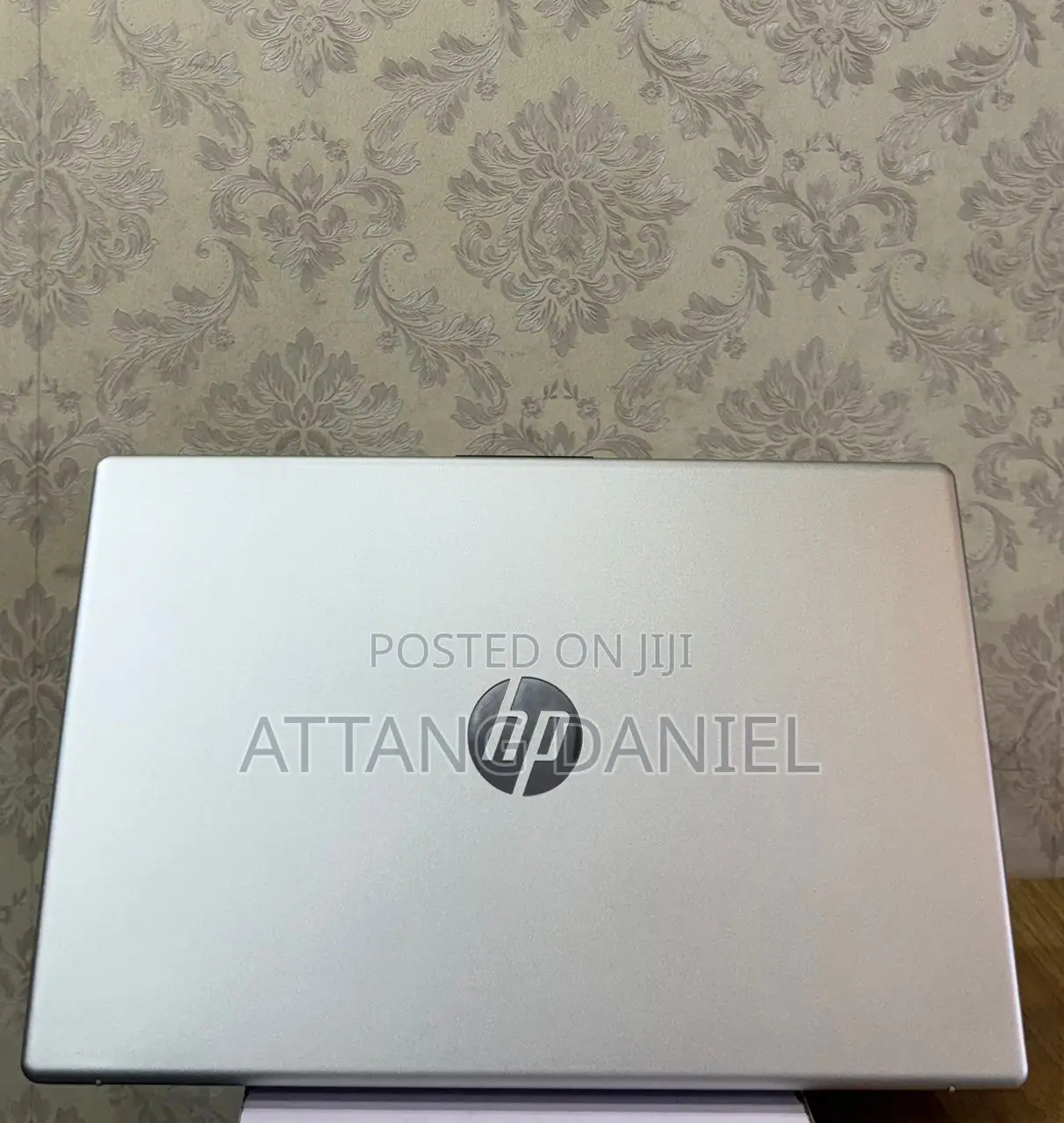 Laptop HP 15-ra003nia 8GB Intel Core i3 SSD 256GB