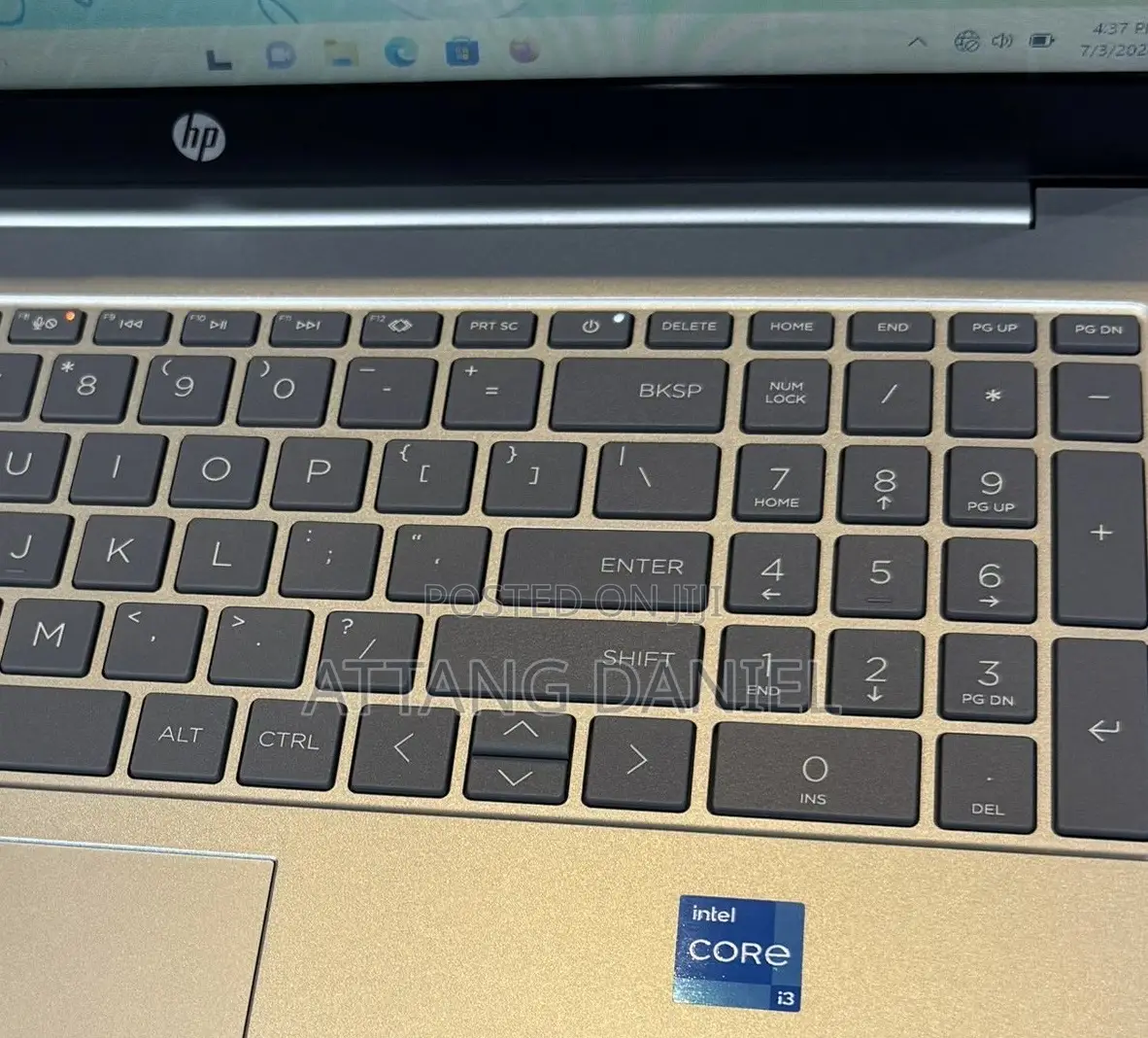 Laptop HP 15-ra003nia 8GB Intel Core i3 SSD 256GB