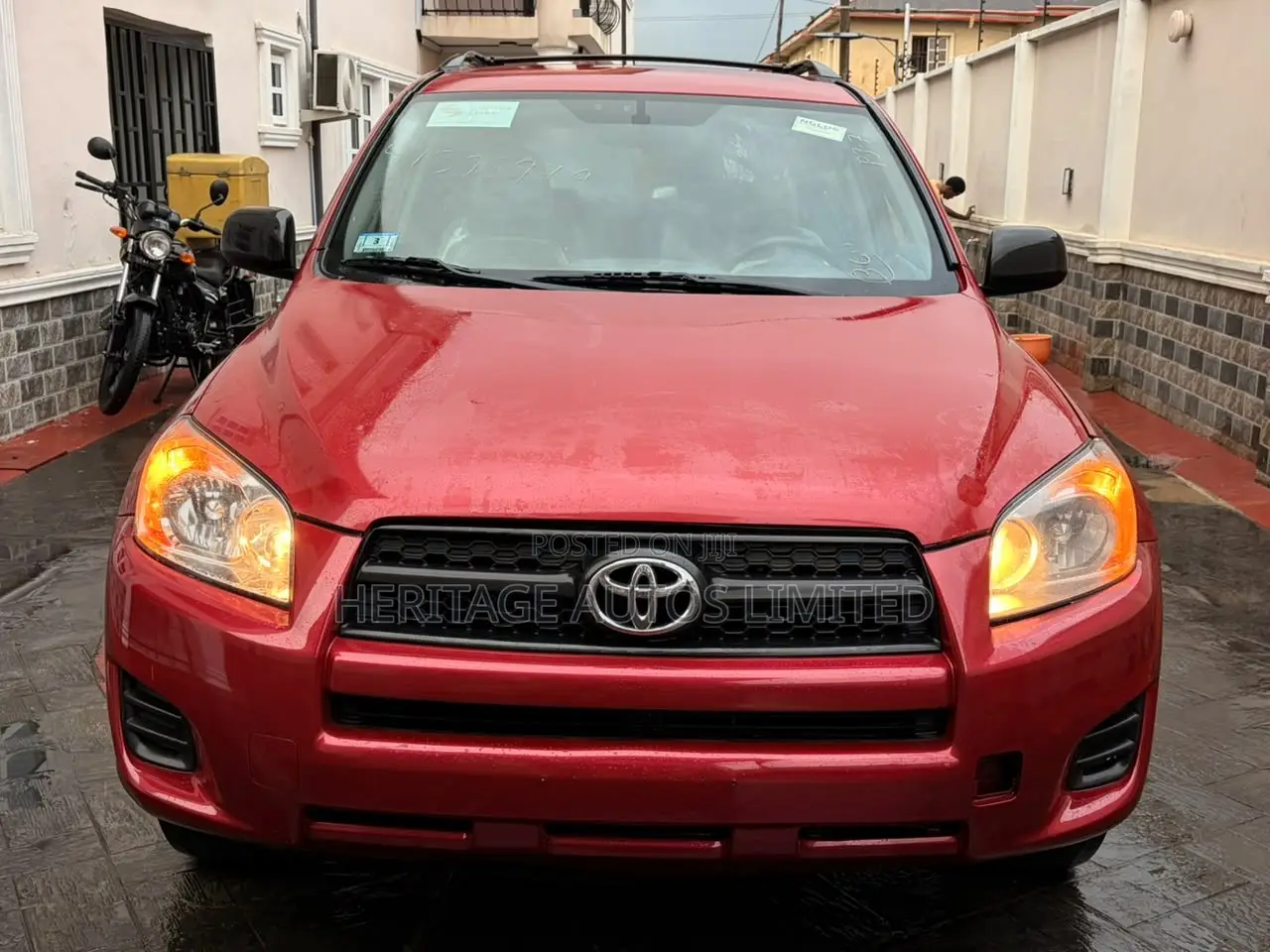 Toyota RAV4 2011 Red