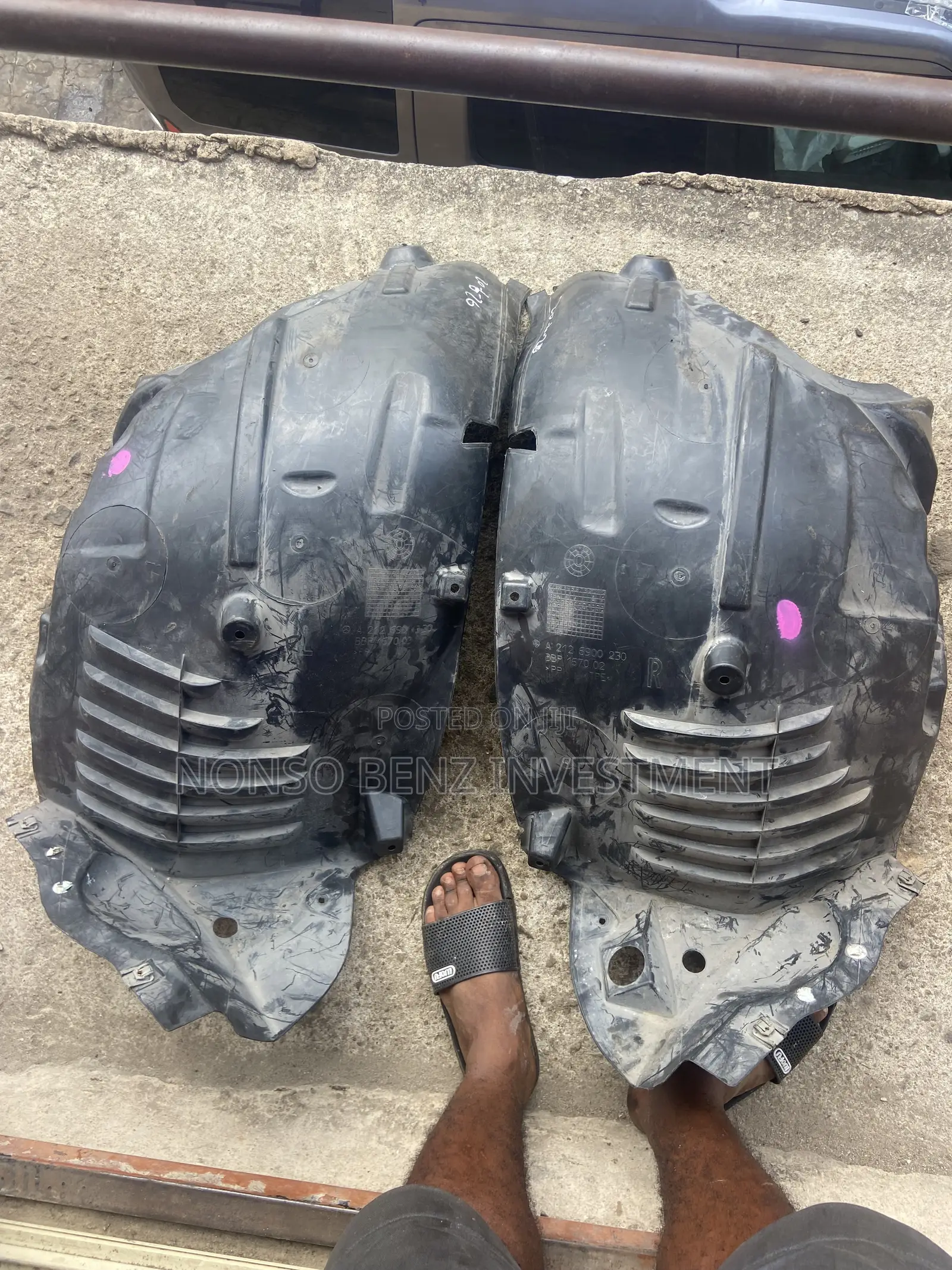 Pair of Sand Protector E350 (W212)