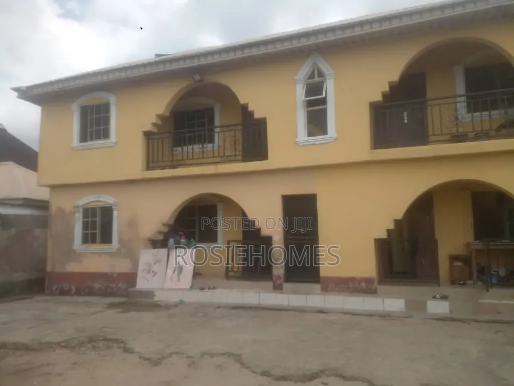 4bdrm Bungalow in Alatishe, Igando-Oloja for sale