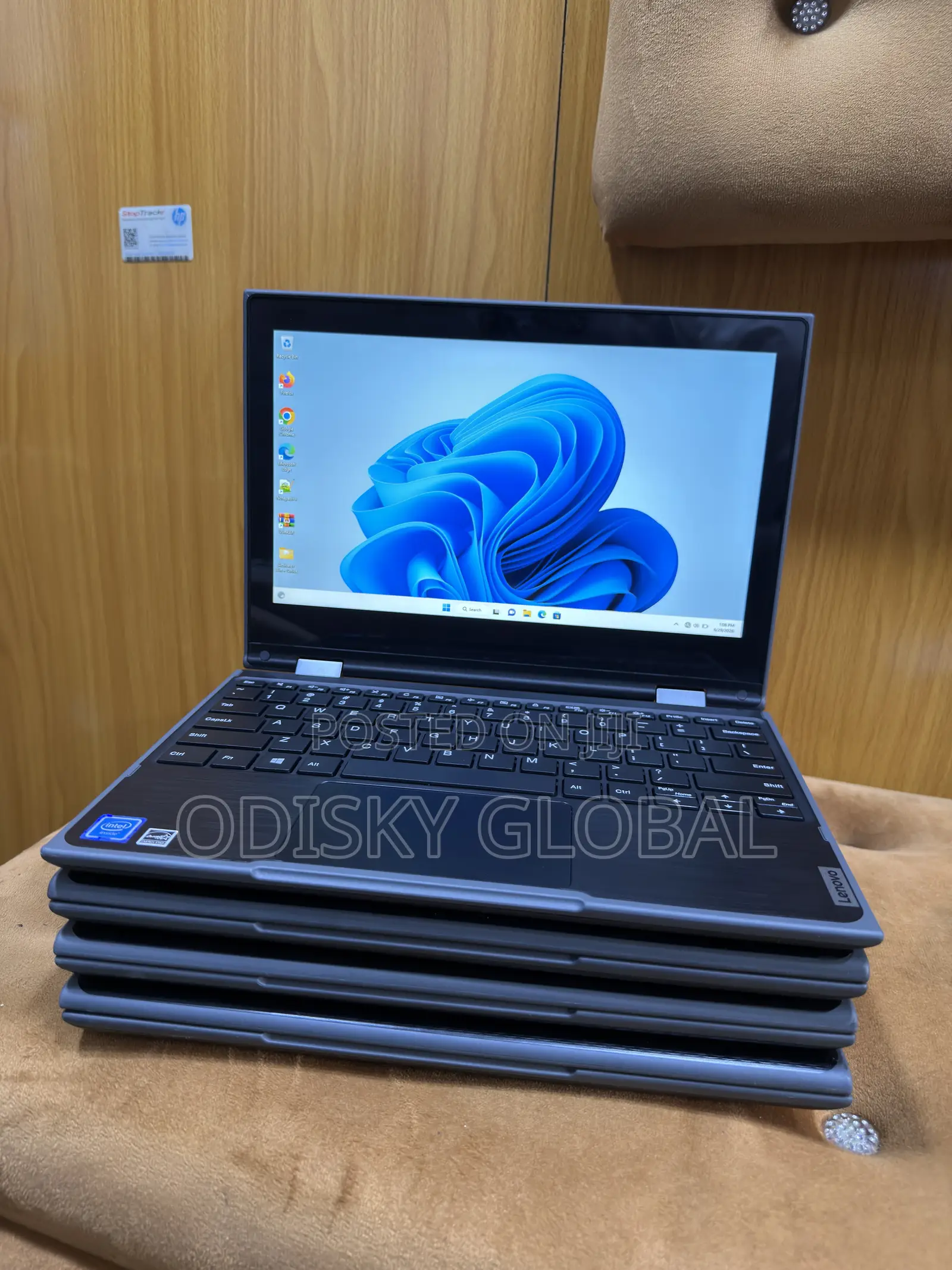 Laptop Lenovo IdeaPad 300 4GB Intel Celeron SSD 128GB