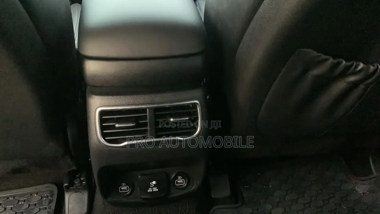 Hyundai Santa Fe Limited 2021 Black