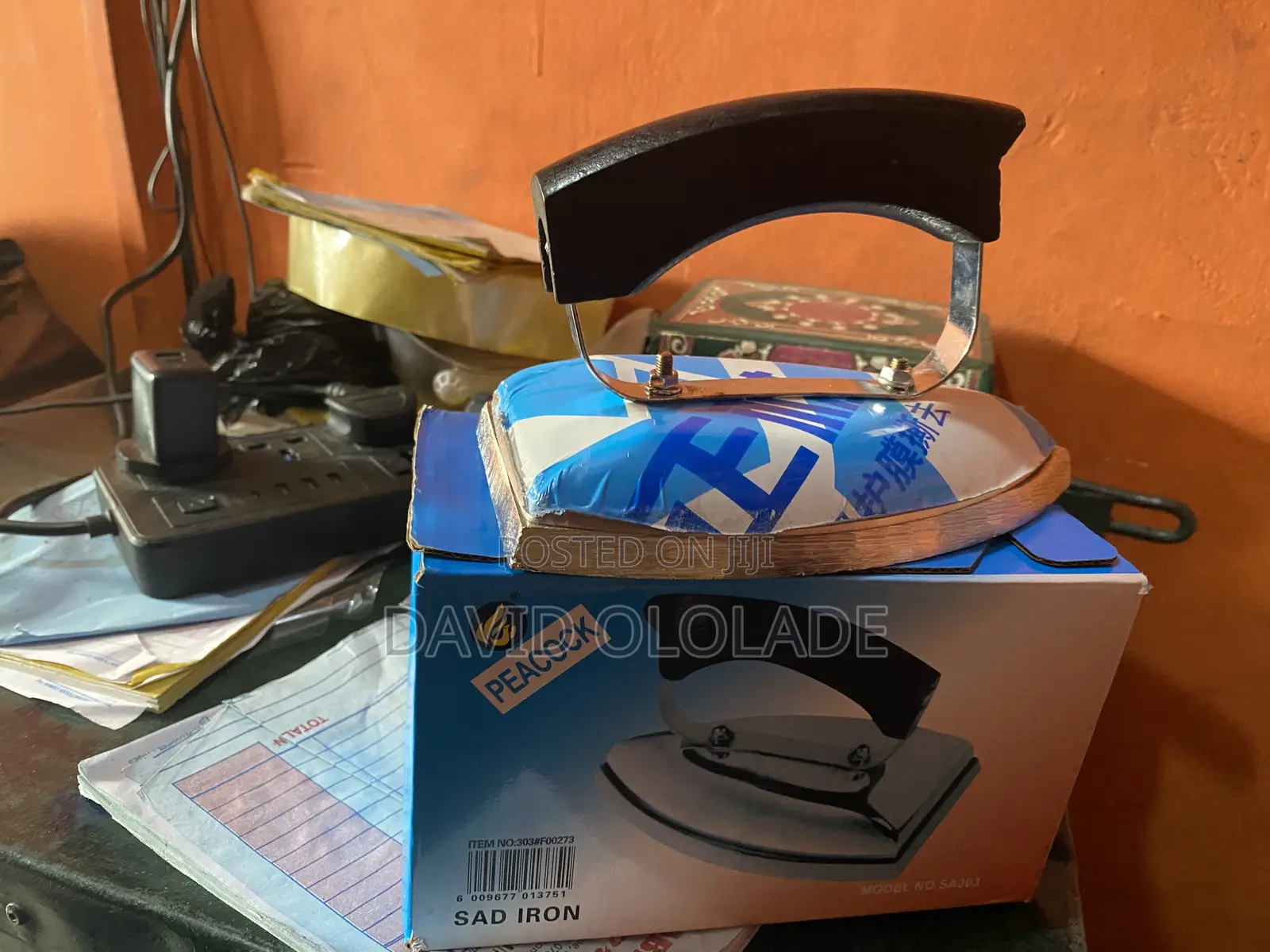 Tao Pea Cock / Pressing Iron