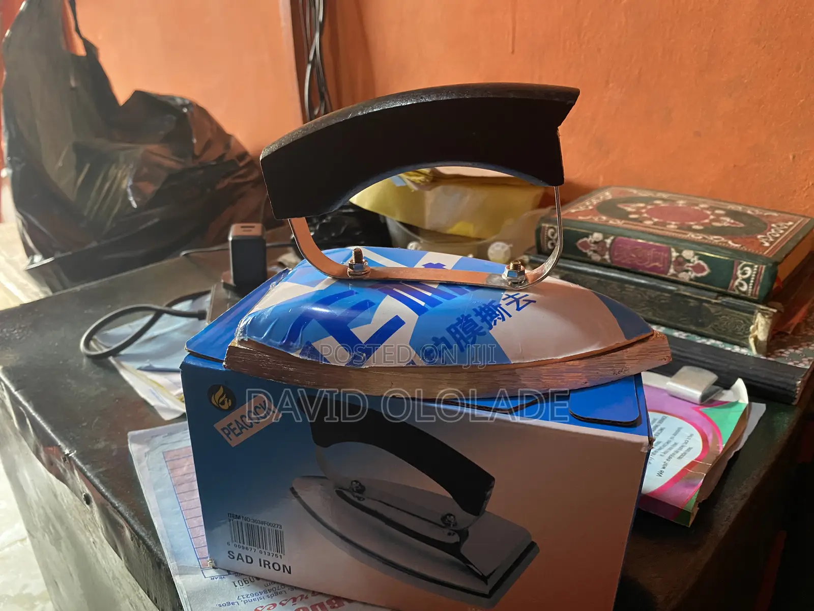 Tao Pea Cock / Pressing Iron