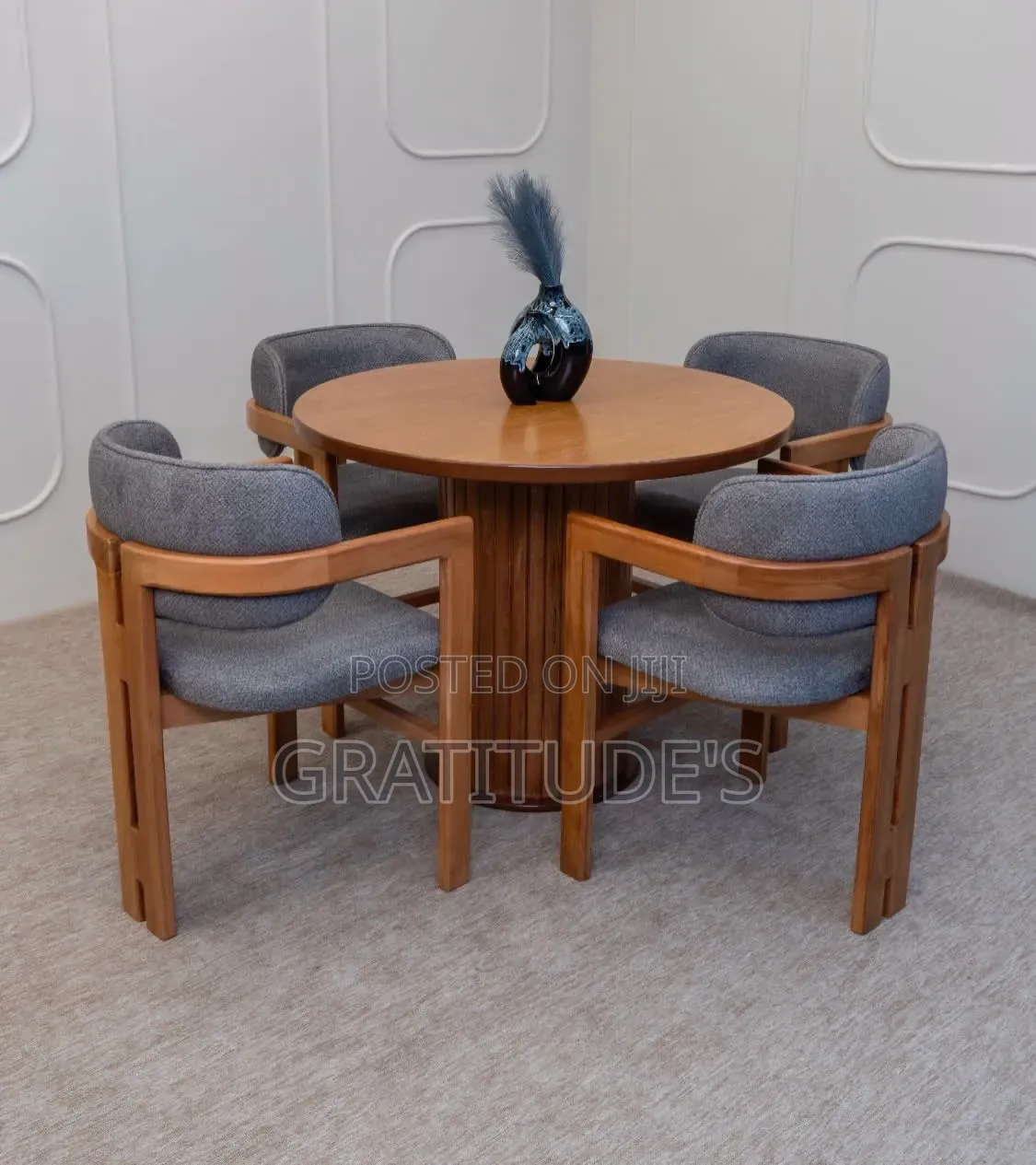 Quality Wooden Round Dining Table Set by 4 Seaters