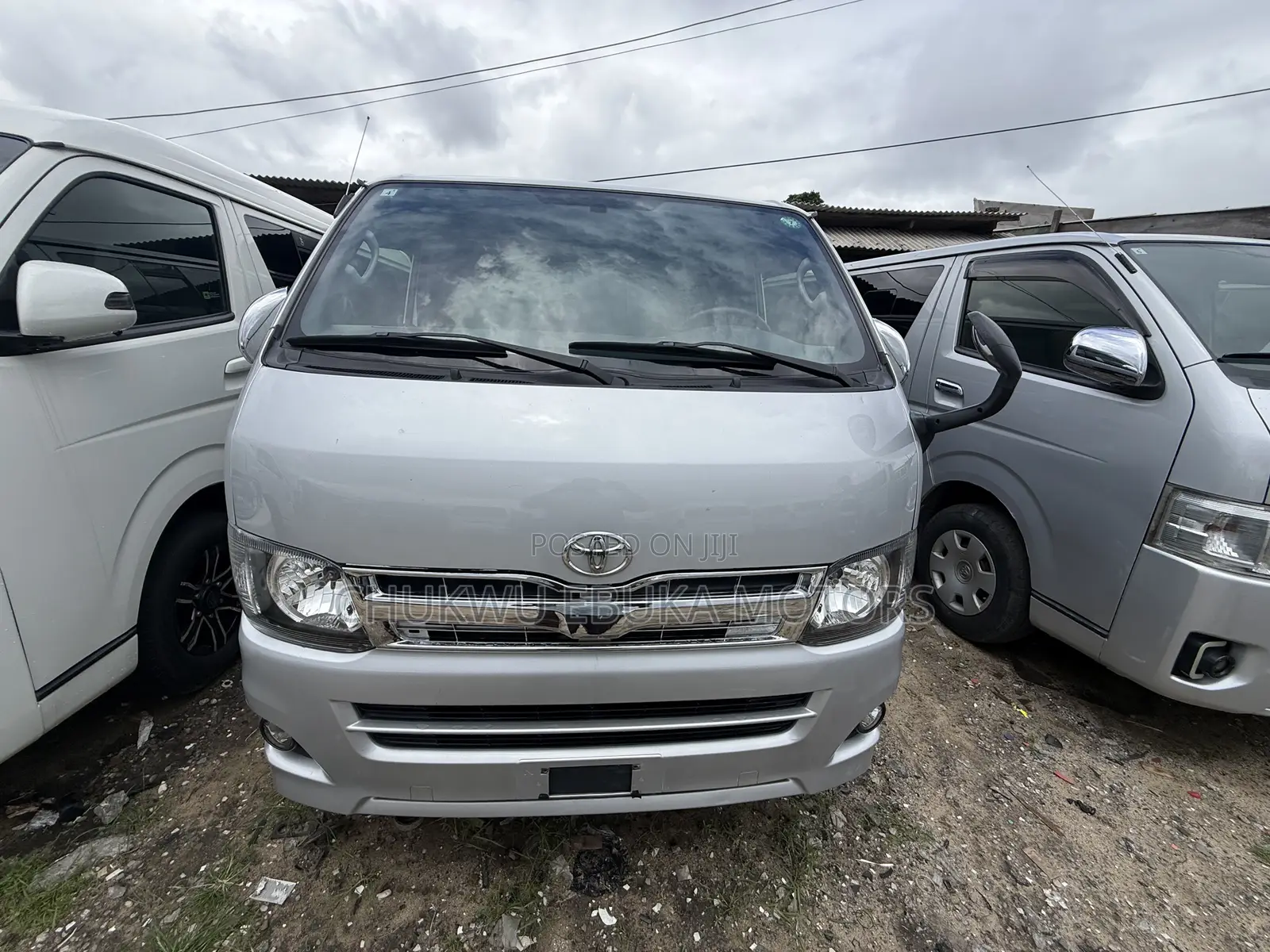 Toyota HiAce 2012 Silver