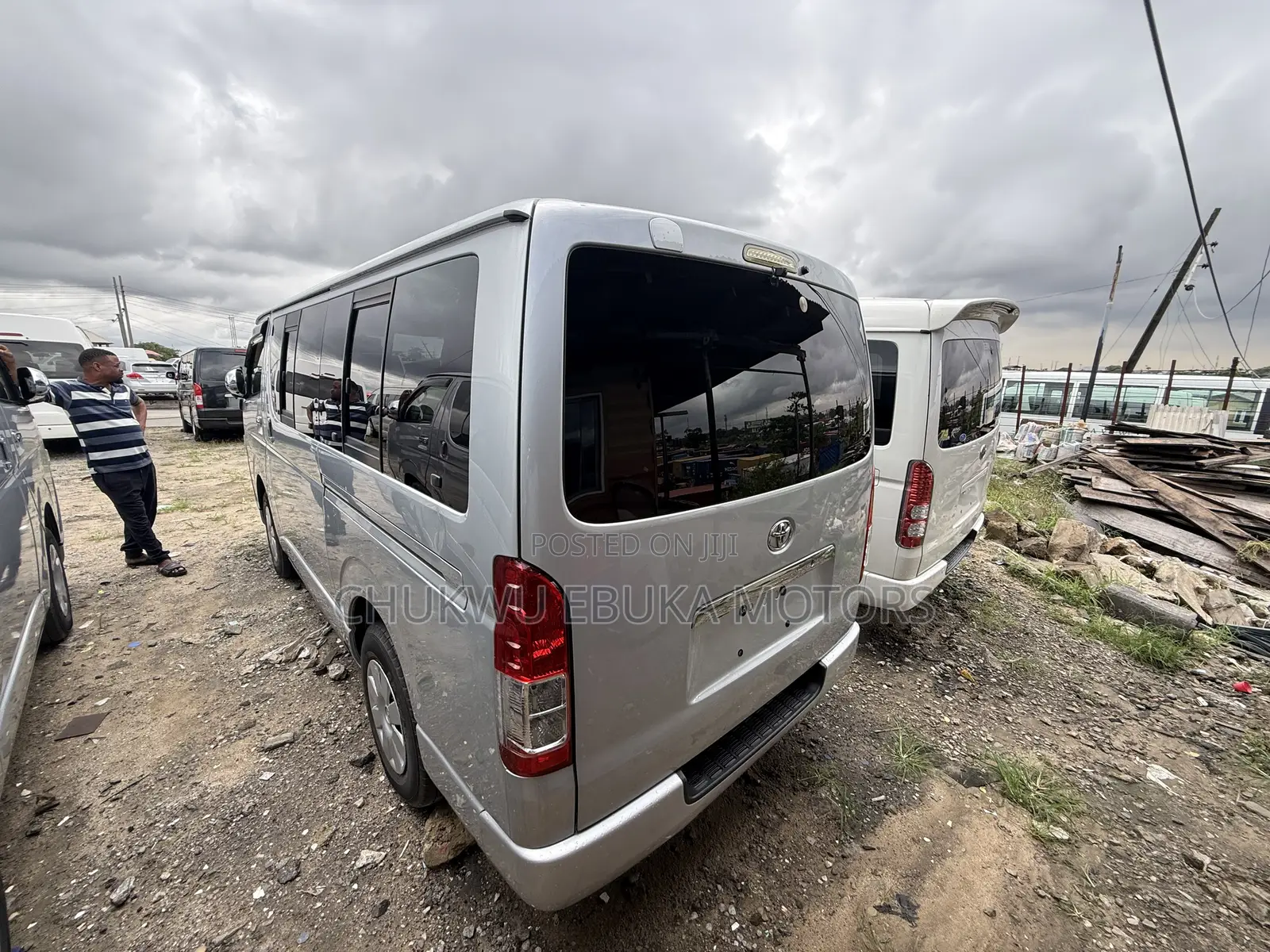 Toyota HiAce 2012 Silver