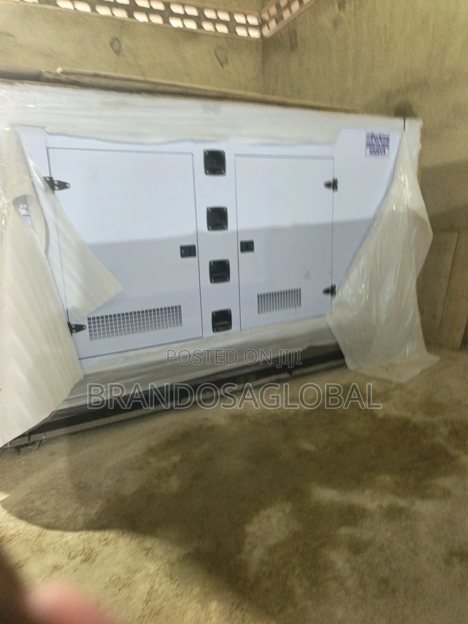 Perkins 400kva Soundproof Generator –Heavy Duty Silent Power Generator